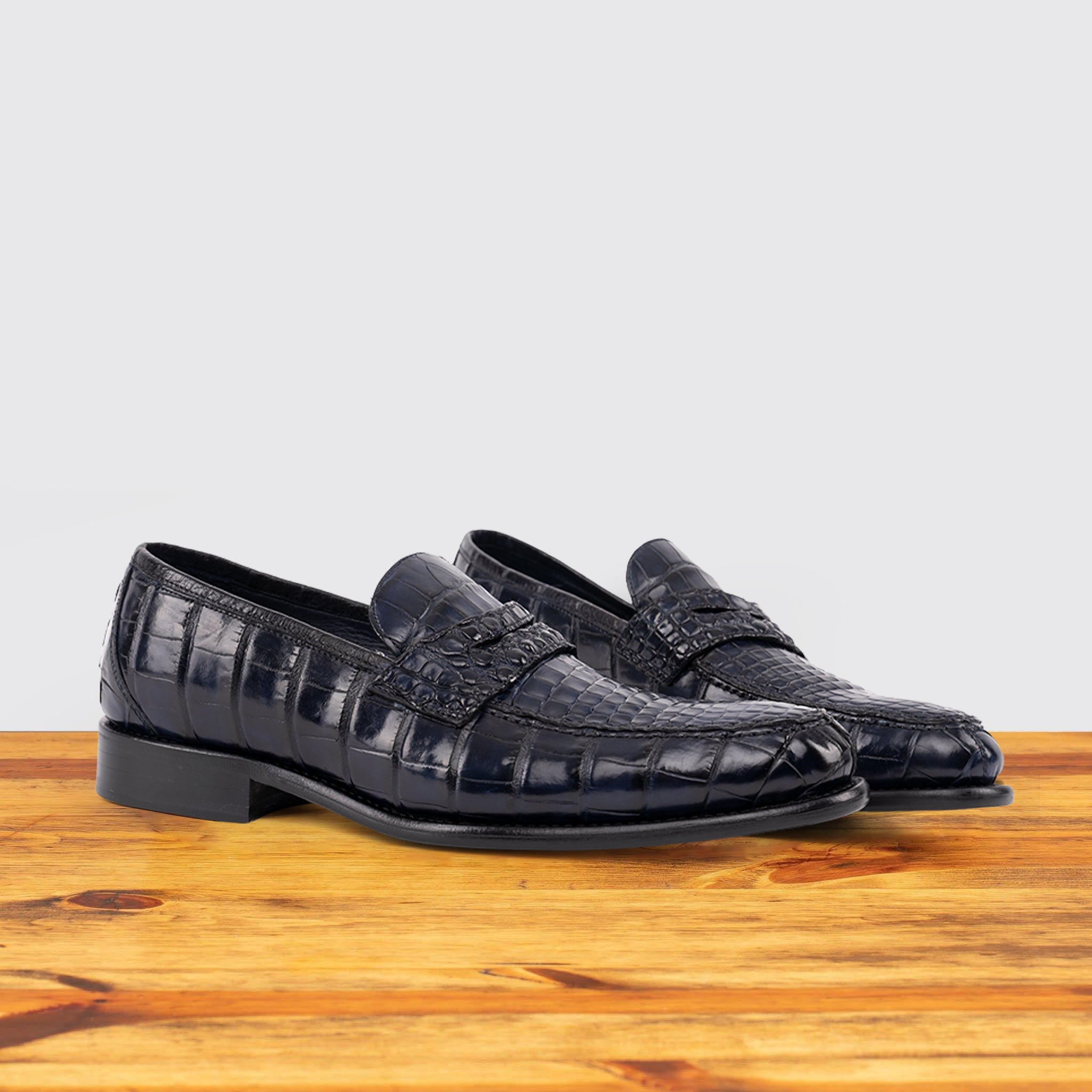 Izano Calzoleria Toscana Dip-Dyed Men's Nile Crocodile Dress Loafer