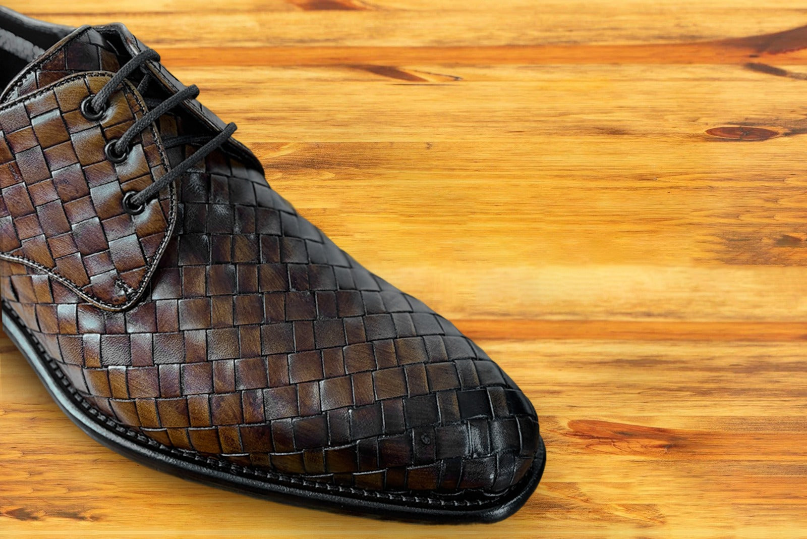 Calzoleria Toscana Gallo Woven Lace-Up