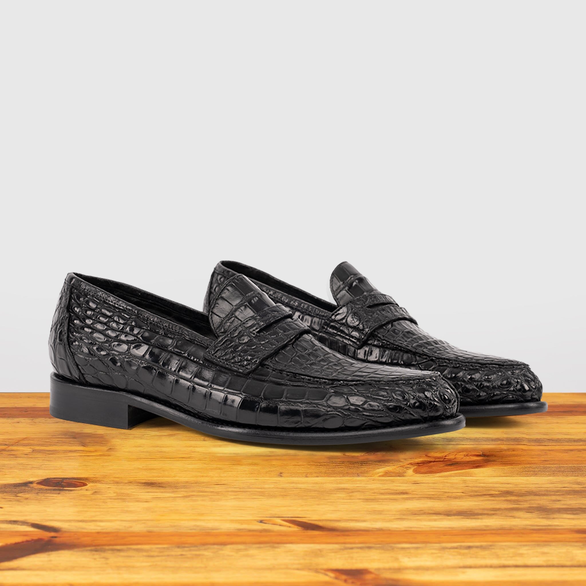 Izano Calzoleria Toscana Dip-Dyed Men's Nile Crocodile Dress Loafer