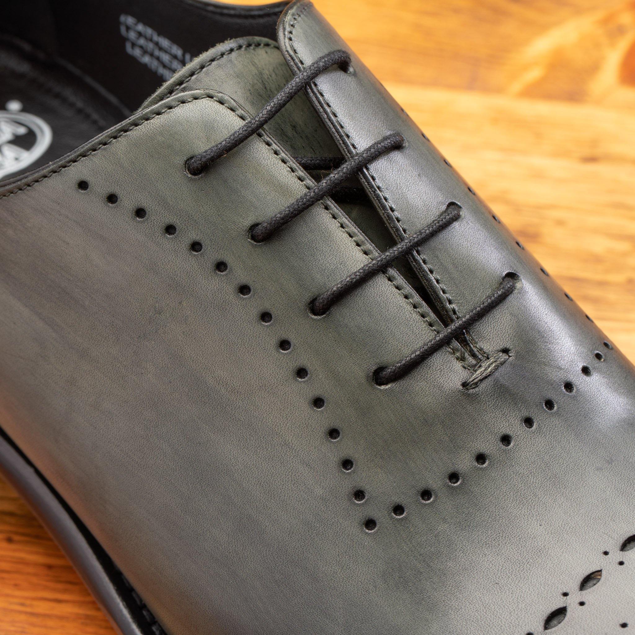 Up close photo of the 4 eyelet of 5246 Calzoleria Toscana Emerald Green Wholecut Lace-Up