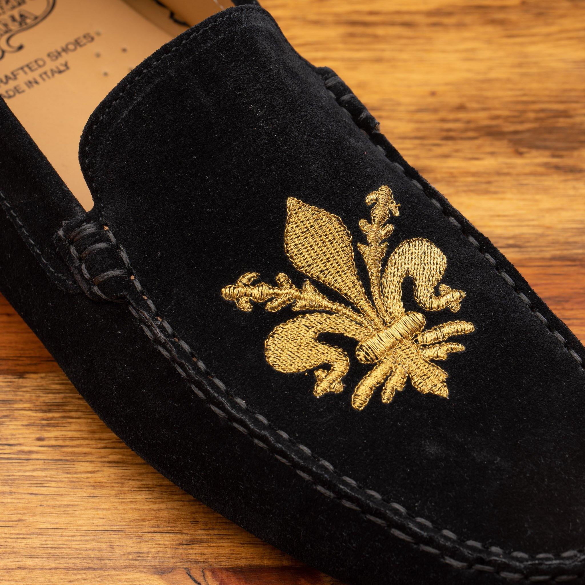 Up close picture of the gold embroidered fleur di lis on 5303 Calzoleria Toscana Black Venetian Suede Driver