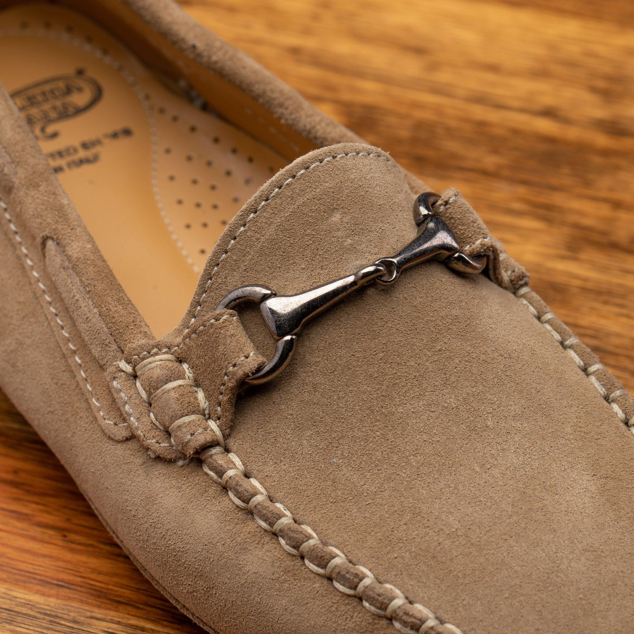 Up close picture of the vamp showing the contrast cream stitching and metallic horsebit of 8976 Calzoleria Toscana Women's Rope Suede Driver