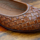 Up close photo of the woven details on the tow of B940 Calzoleria Toscana Brick Melania Ballerina