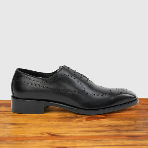 Black / 41 EU - 8 US / Lace Ups