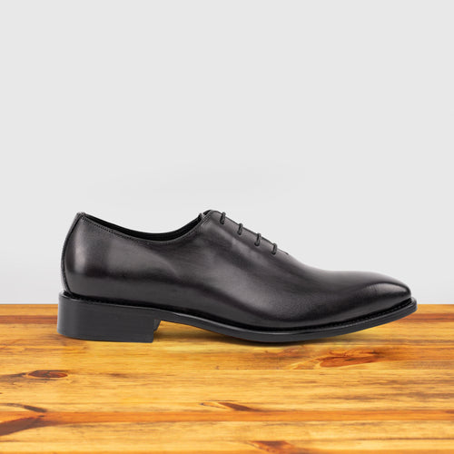 Graphite / 40 EU - 7 US / Lace Ups