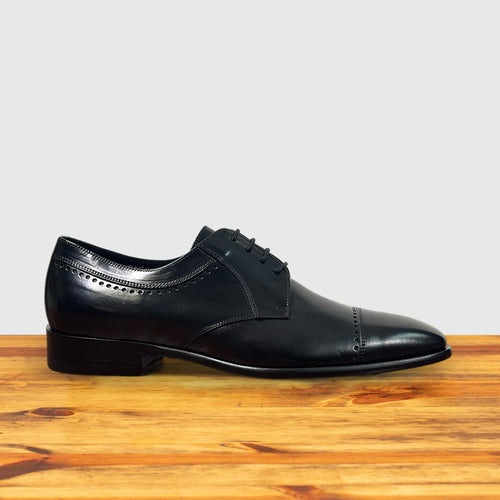 Black / 40 EU - 7 US