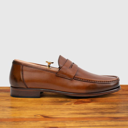 Dark Caramel / 39 EU - 6 US / Loafers