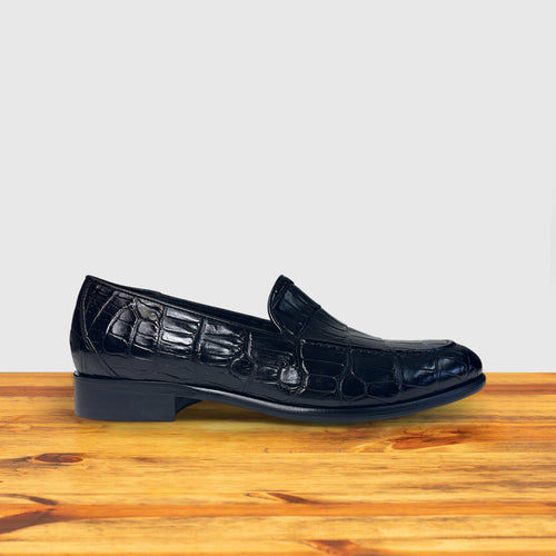 Black / 40 EU - 7 US
