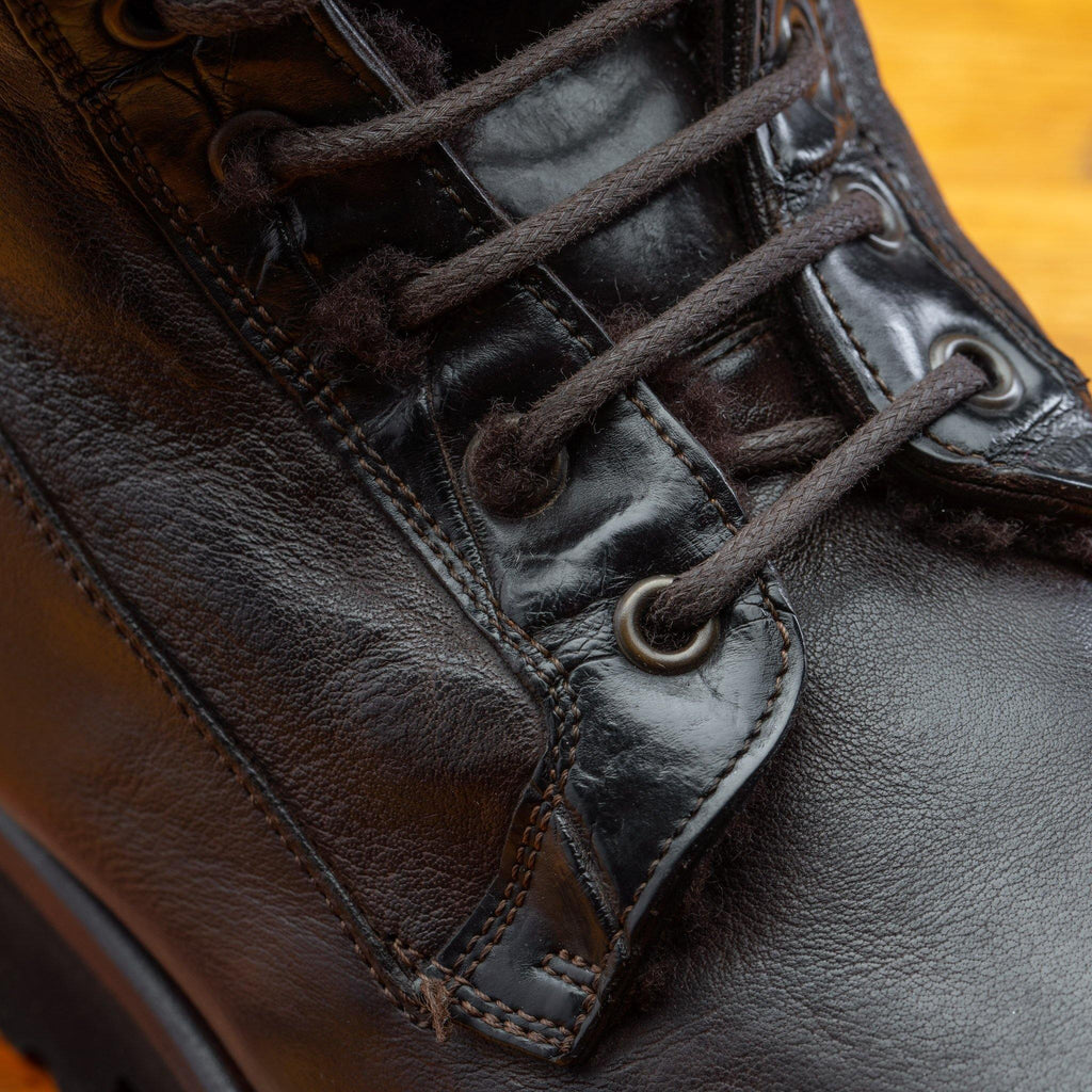 Up close picture of the 6 eyelet of the 3236 Calzoleria Toscana Dark Brown Shearling Boot