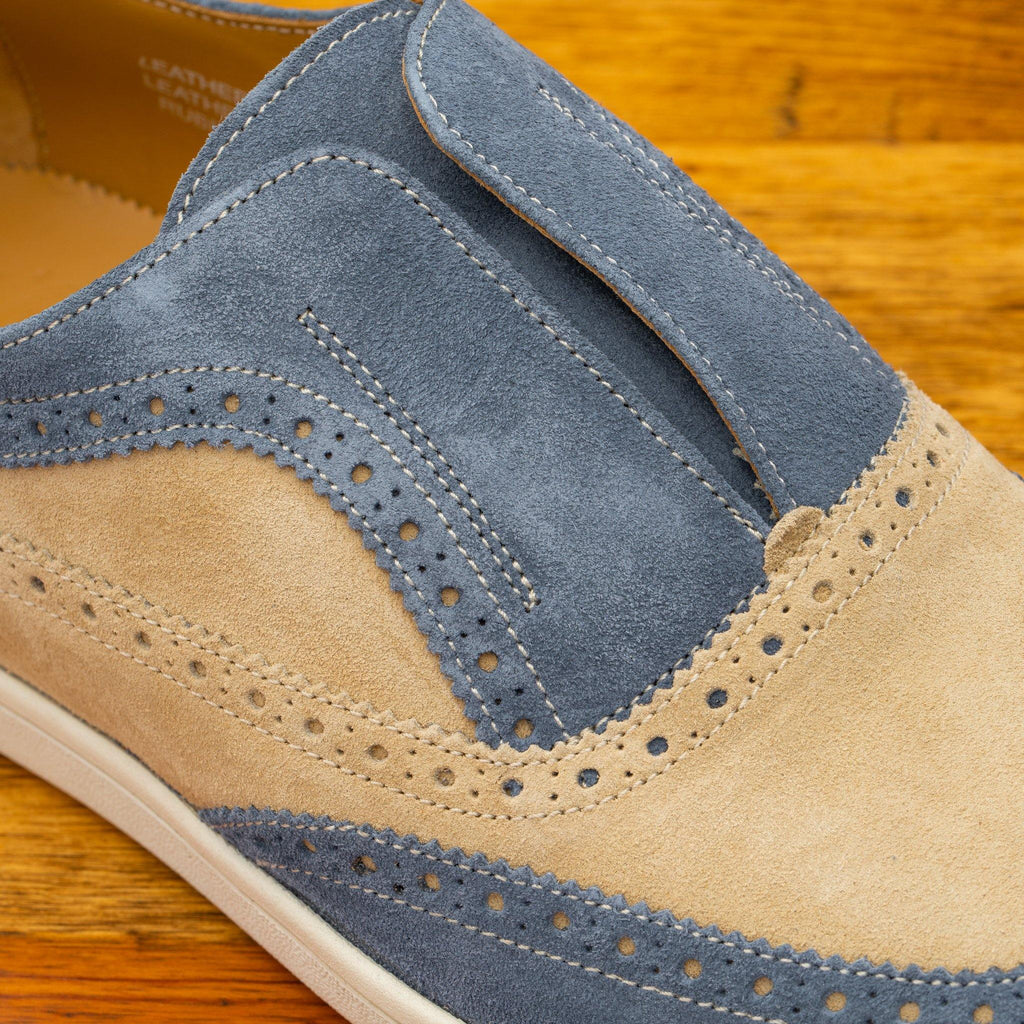 Up close picture of the vamp of 4445 Calzoleria Toscana Suede Slip-On
