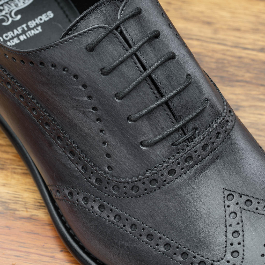 Up close picture of the vamp showing the 5 eyelet of H742 Calzoleria Toscana Gray Balmoral Lace-up