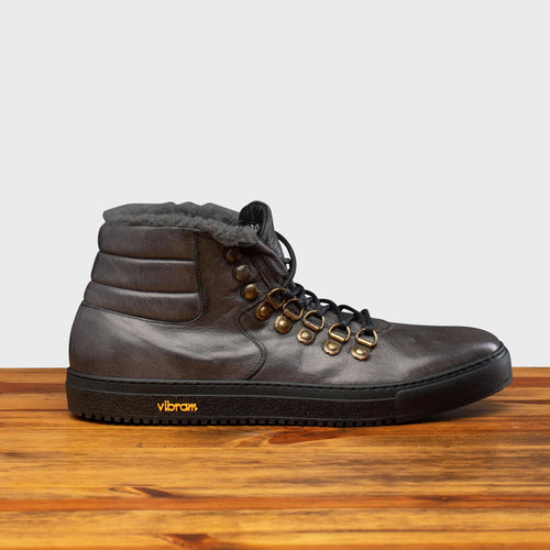 Stone / 41 EU - 8 US / Sneakers