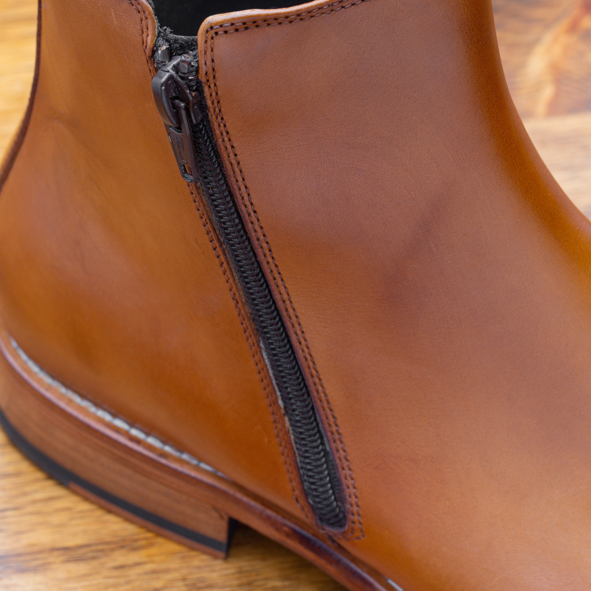 Up close picture of functional inside zipper of Q337 Calzoleria Toscana Chester Onice Double Zipper Boot