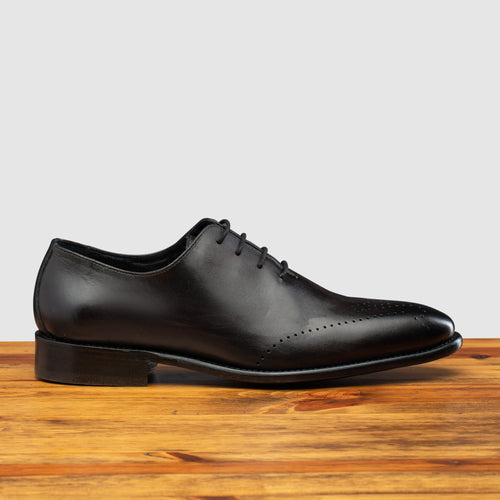 Graphite / 40 EU - 7 US / Lace Ups